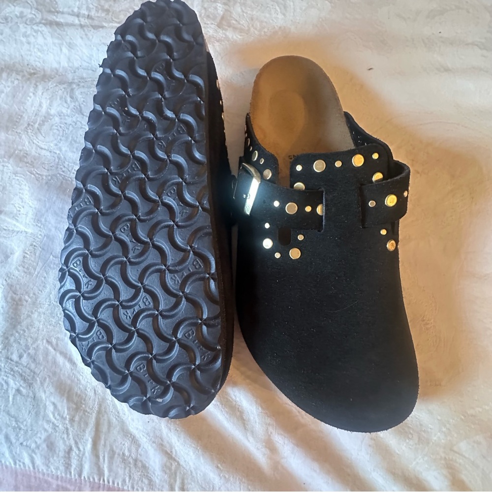 New never worn Birkenstock Black Mules with Gold Rivets - Picture 4 of 7